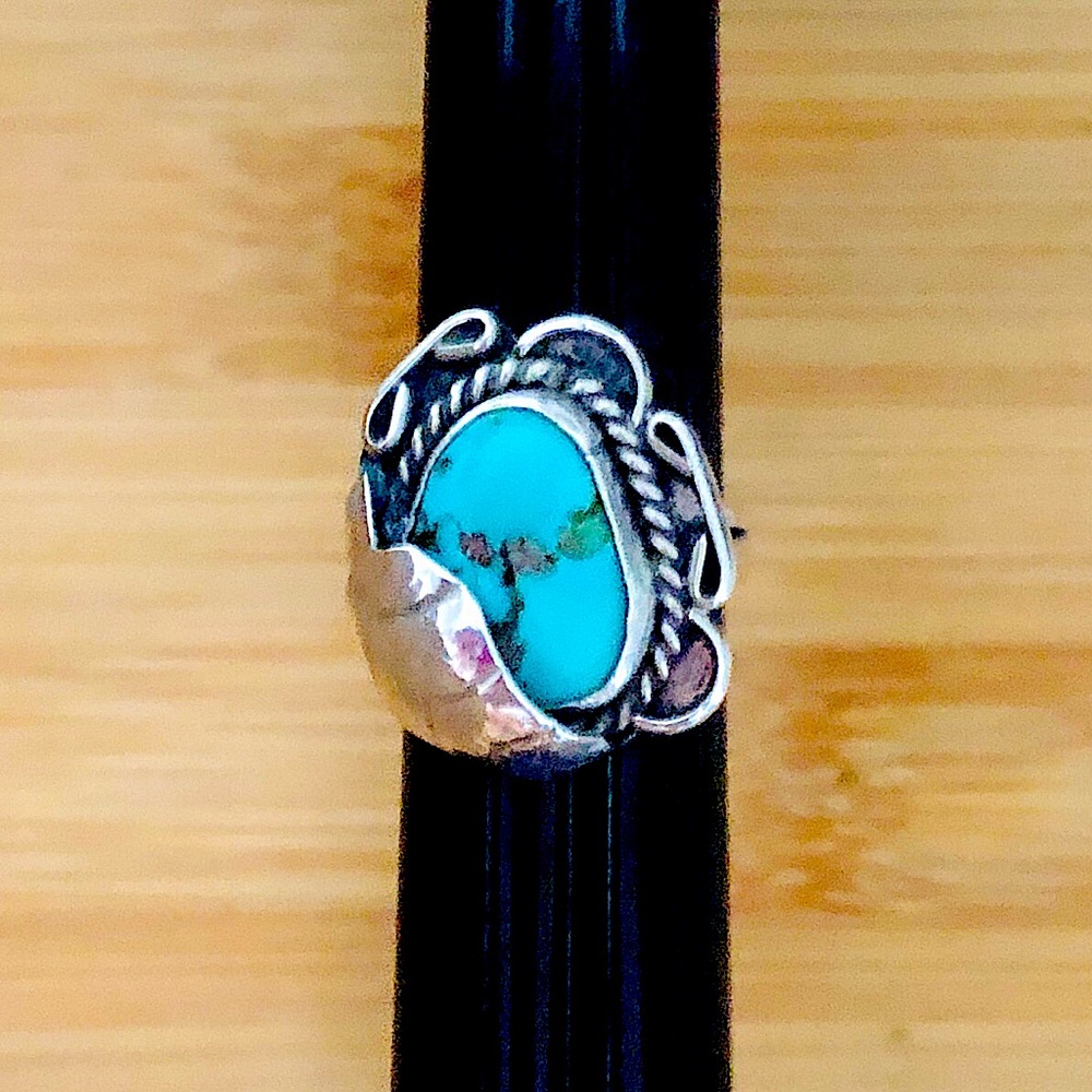$58 Southwest Native American Estate Ring Sterling Silver Size 6 & 1/4 No Marks